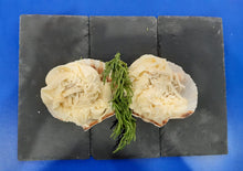 Load image into Gallery viewer, Coquille St Jacques - 2 portions
